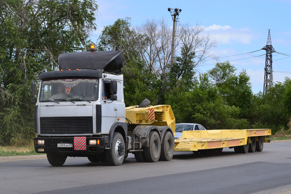 Волгоградская область, № С 093 АН 34 — МАЗ-64229