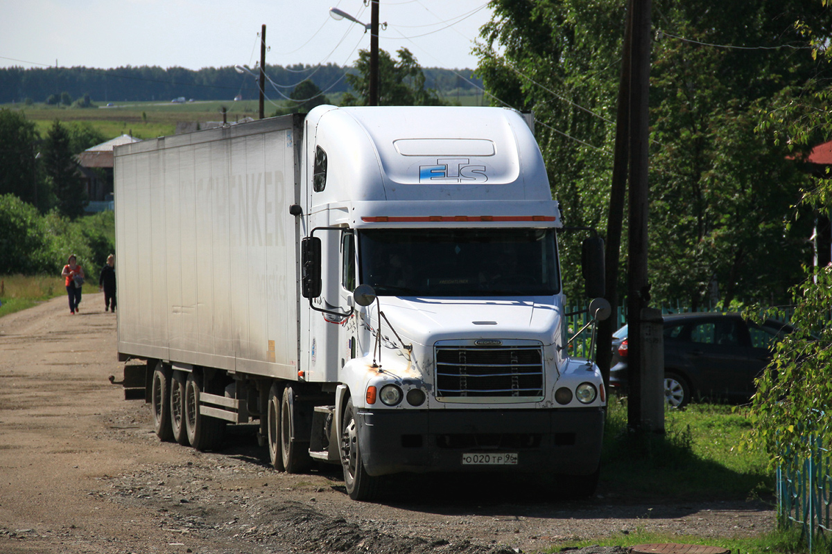 Свердловская область, № О 020 ТР 96 — Freightliner Century Class