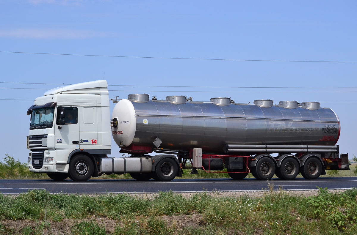 Краснодарский край, № К 222 МК 123 — DAF XF105 FT