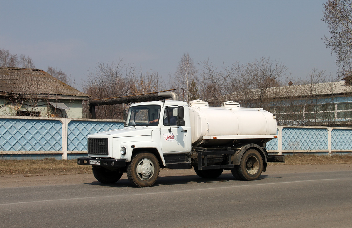 Красноярский край, № О 190 НК 124 — ГАЗ-3309