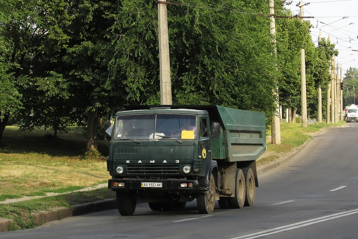 Харьковская область, № АХ 9323 АК — КамАЗ-5511