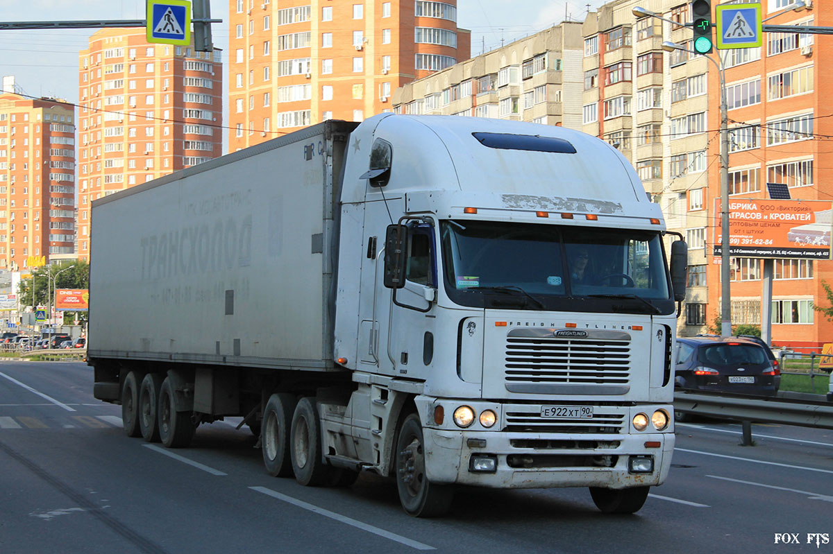 Московская область, № Е 922 ХТ 90 — Freightliner Argosy