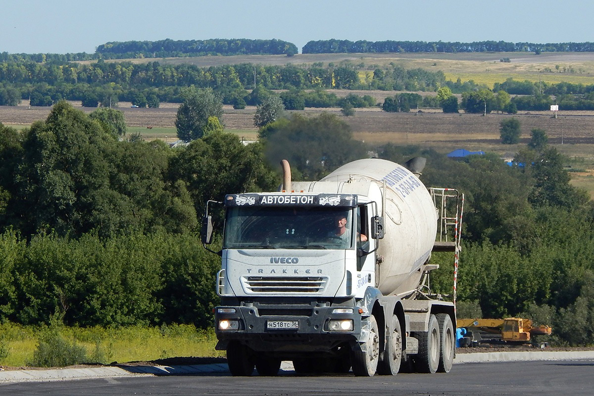 Воронежская область, № Н 518 ТС 36 — IVECO Trakker ('2004)