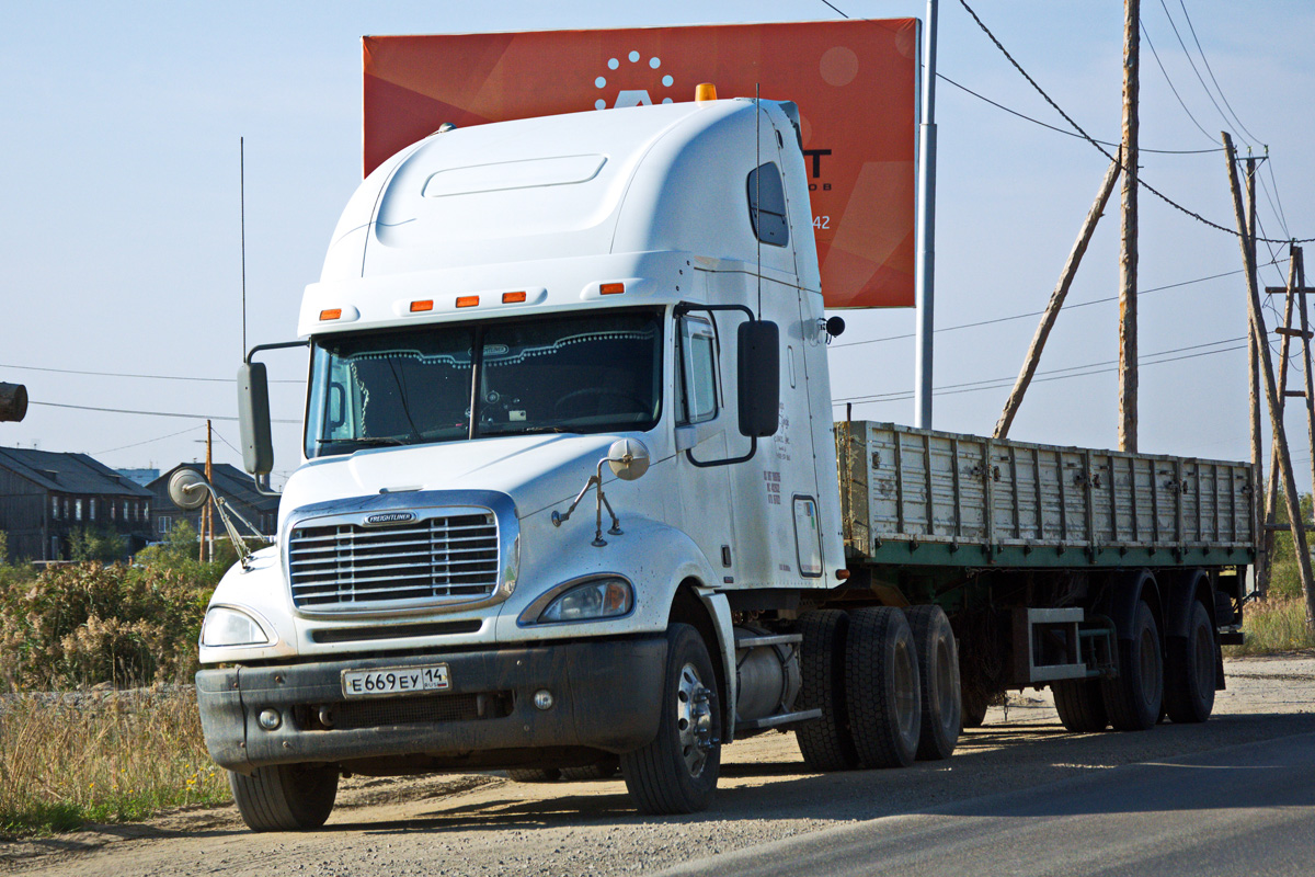 Саха (Якутия), № Е 669 ЕУ 14 — Freightliner Columbia