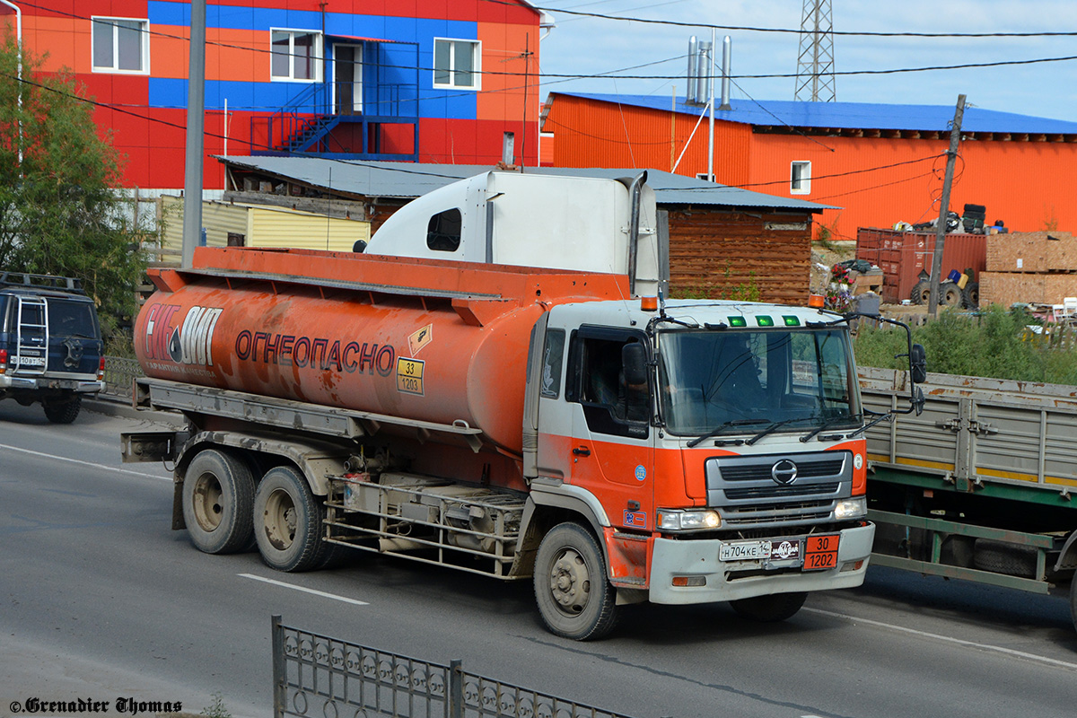 Саха (Якутия), № Н 704 КЕ 14 — Hino Profia