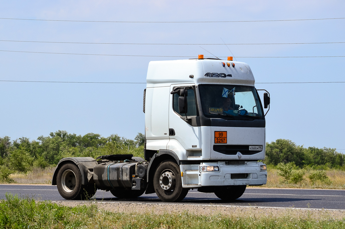 Свердловская область, № А 068 ЕМ 196 — Renault Premium ('1996)