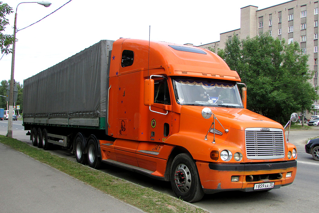 Вологодская область, № Т 859 АА 35 — Freightliner Century Class