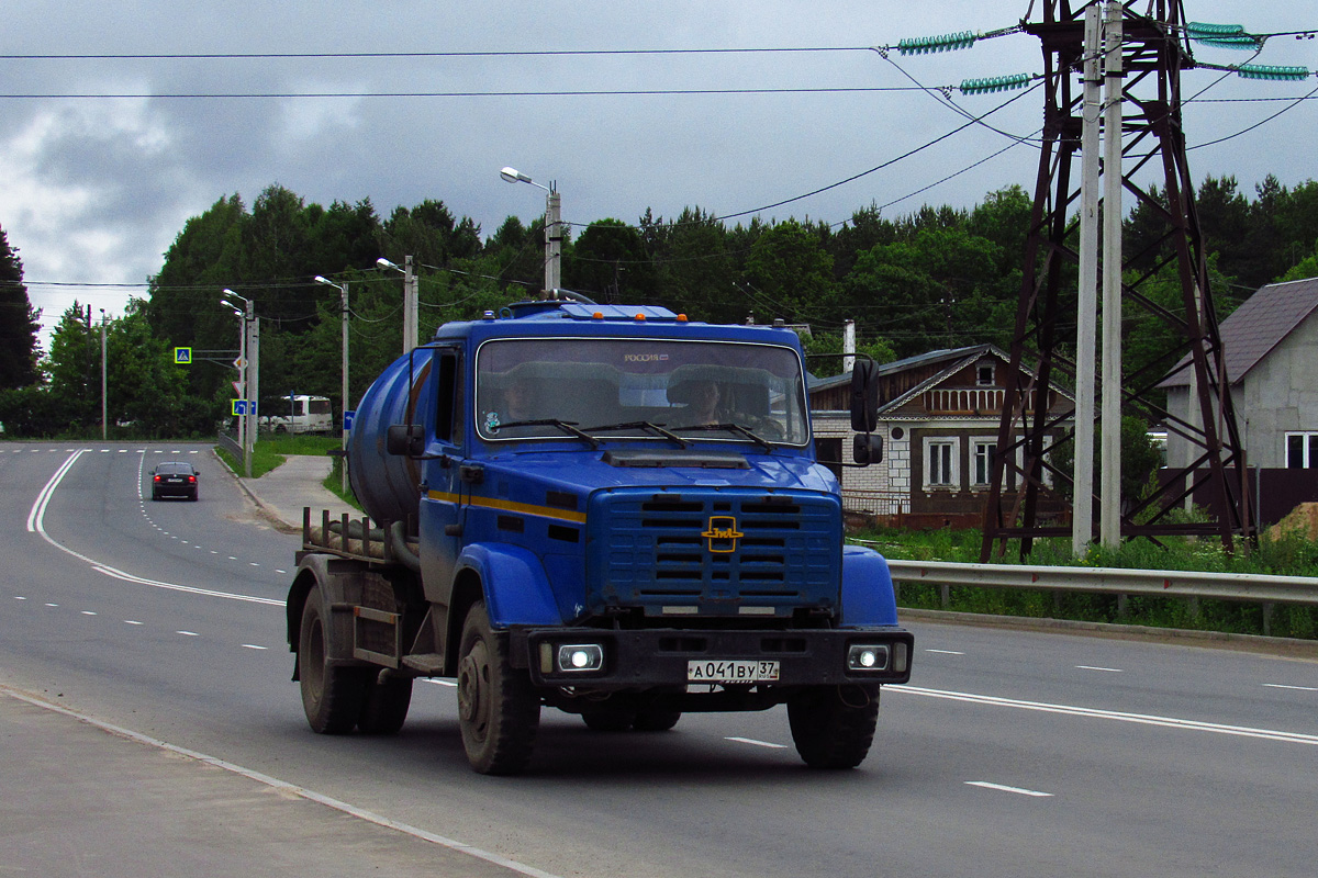 Ивановская область, № А 041 ВУ 37 — ЗИЛ-432932