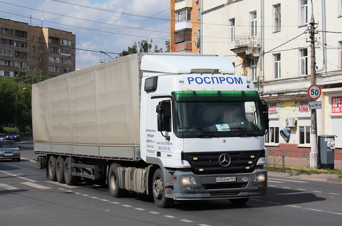 Ростовская область, № Е 002 ММ 161 — Mercedes-Benz Actros ('2003) 1844