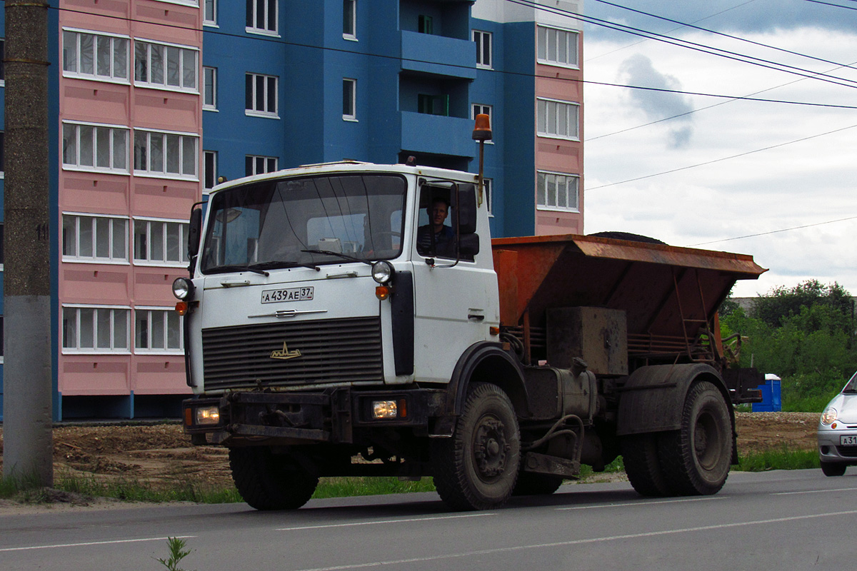 Ивановская область, № А 439 АЕ 37 — МАЗ-533702