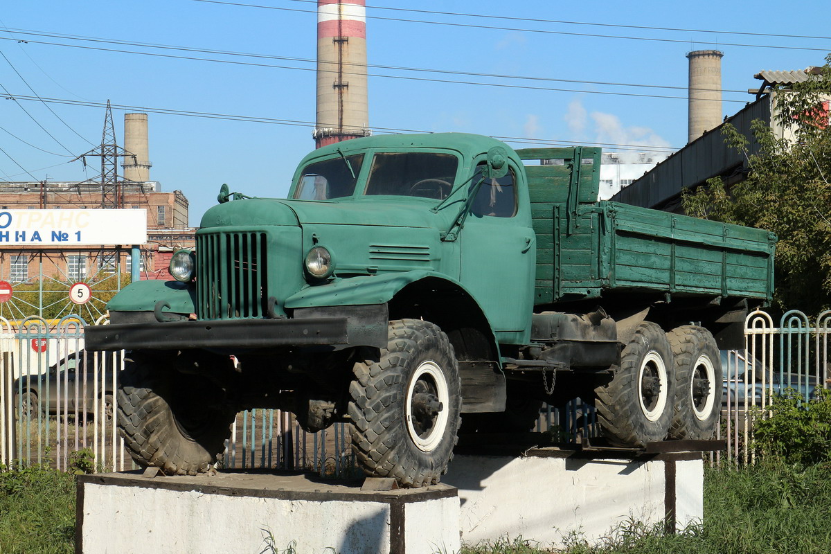 Омская область, № (55) Б/Н 0004 — ЗИЛ-157КД; Омская область — Автомобили на постаментах; Техника на постаментах, памятники (Омская область)