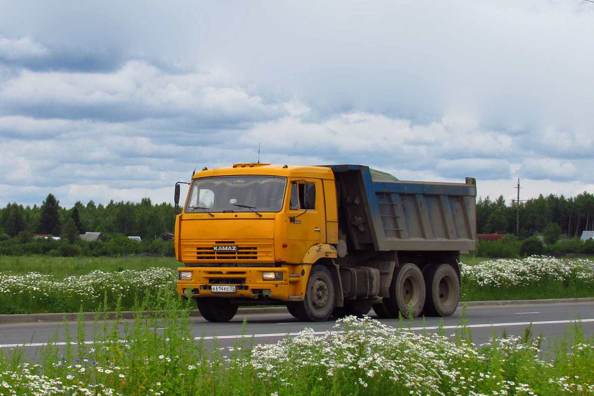 Ивановская область, № А 614 КС 37 — КамАЗ-65116 [651160]