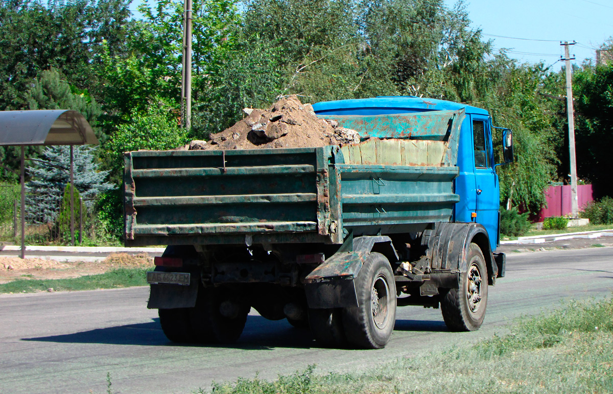 Днепропетровская область, № АЕ 6623 ЕМ — МАЗ-5551 [555100]