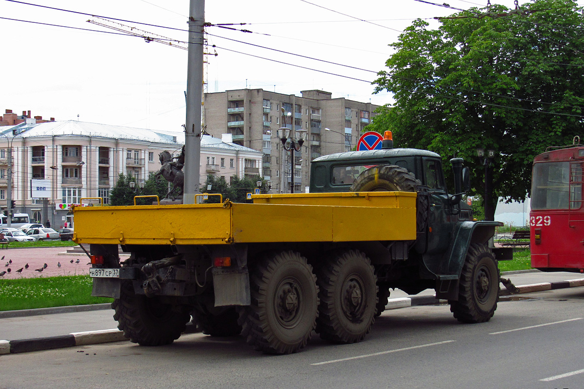 Ивановская область, № Н 897 СР 37 — Урал-375Д