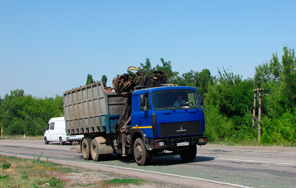 Днепропетровская область, № АЕ 8362 СН — МАЗ-630305