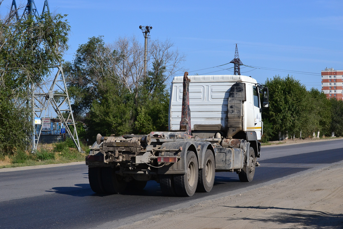 Волгоградская область, № А 414 УМ 134 — МАЗ-6312B5