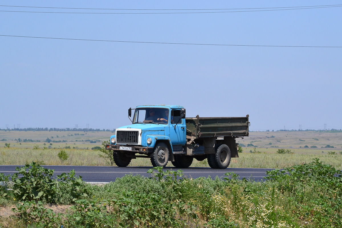 Волгоградская область, № С 741 ХА 34 — ГАЗ-33072