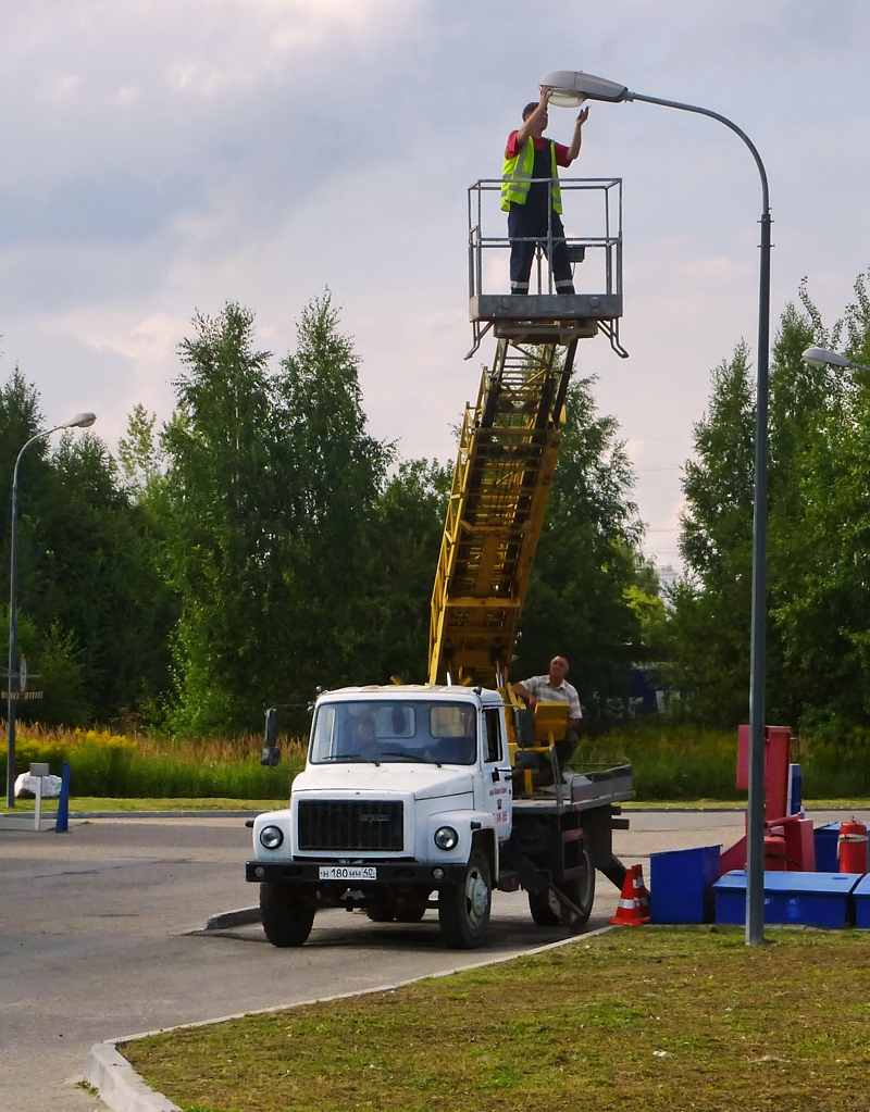 Калужская область, № Н 180 НН 40 — ГАЗ-3309