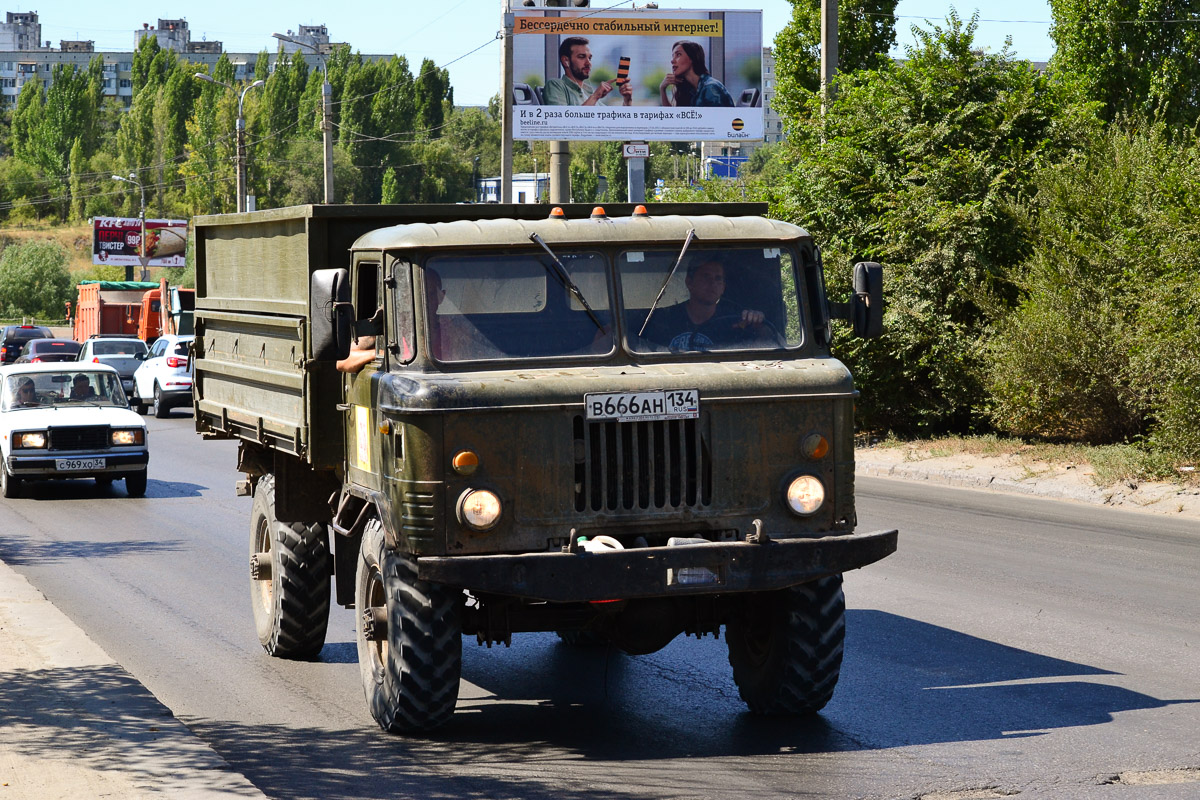 Волгоградская область, № В 666 АН 134 — ГАЗ-66-31