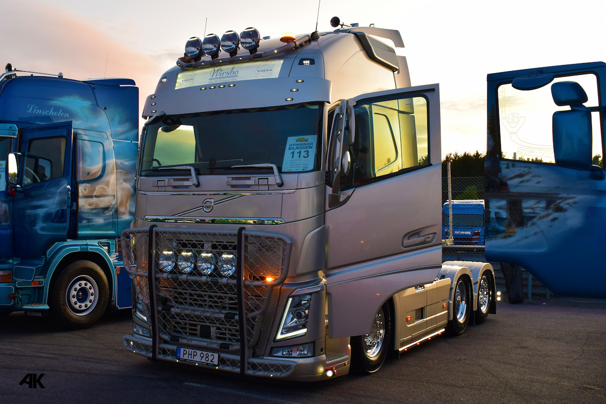 Швеция, № PHP 982 — Volvo ('2012) FH-Series