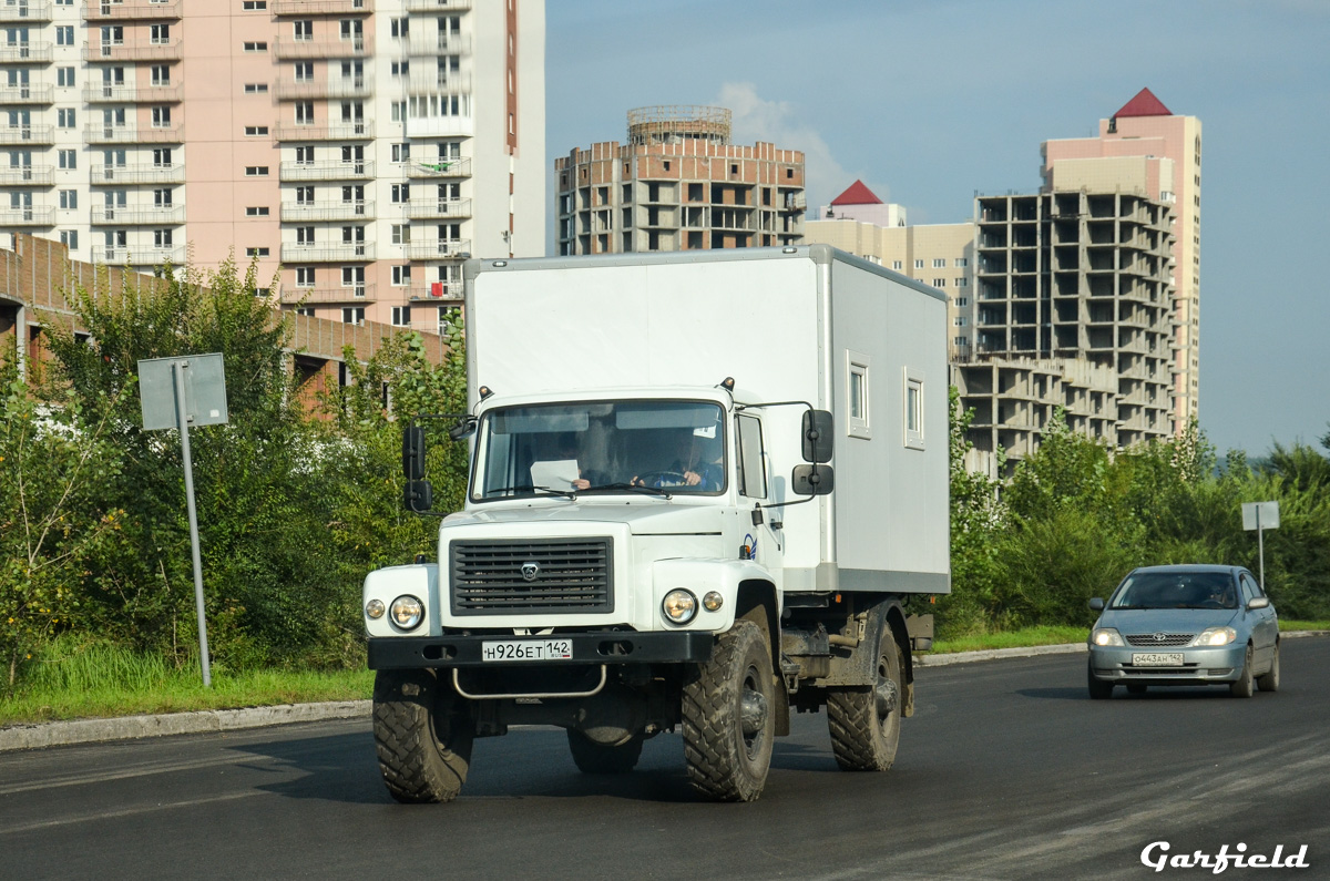 Кемеровская область, № Н 926 ЕТ 142 — ГАЗ-33081 «Садко»