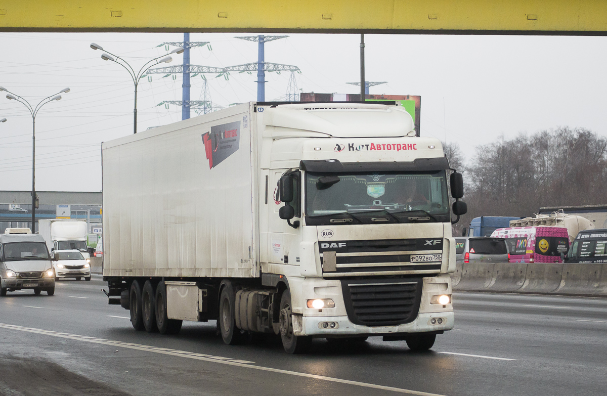 Москва, № Р 092 ВО 750 — DAF XF105 FT