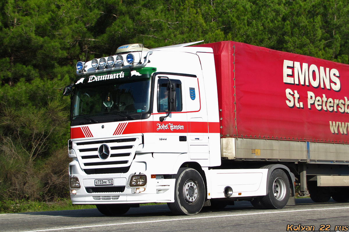 Краснодарский край, № Х 733 МК 123 — Mercedes-Benz Actros ('2003) 1844