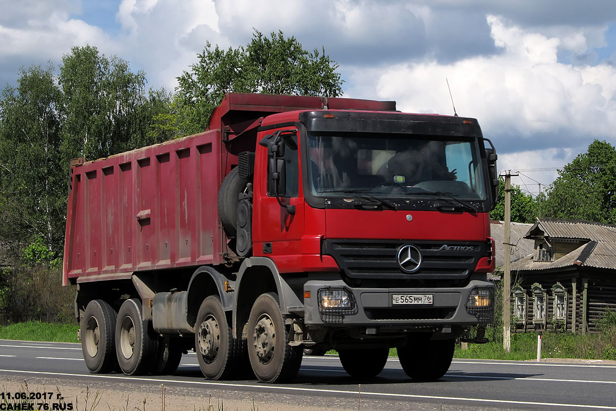 Ярославская область, № Е 565 ММ 76 — Mercedes-Benz Actros ('2003) 4141