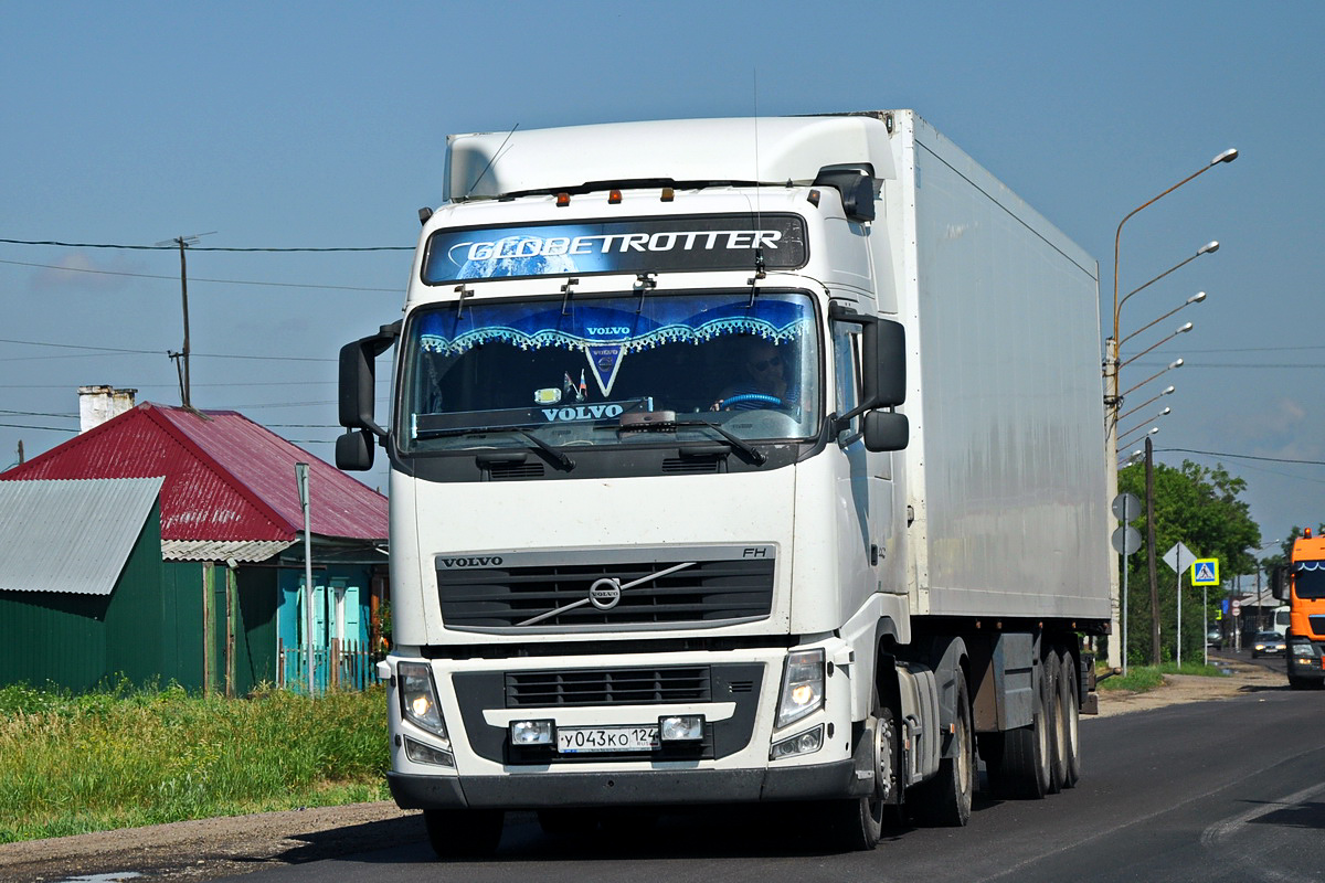 Красноярский край, № У 043 КО 124 — Volvo ('2008) FH.440 [X9P]