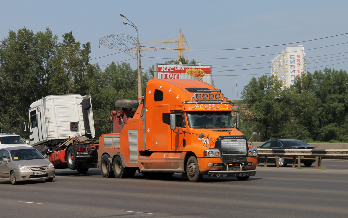 Красноярский край, № С 505 СА 24 — Freightliner Century Class