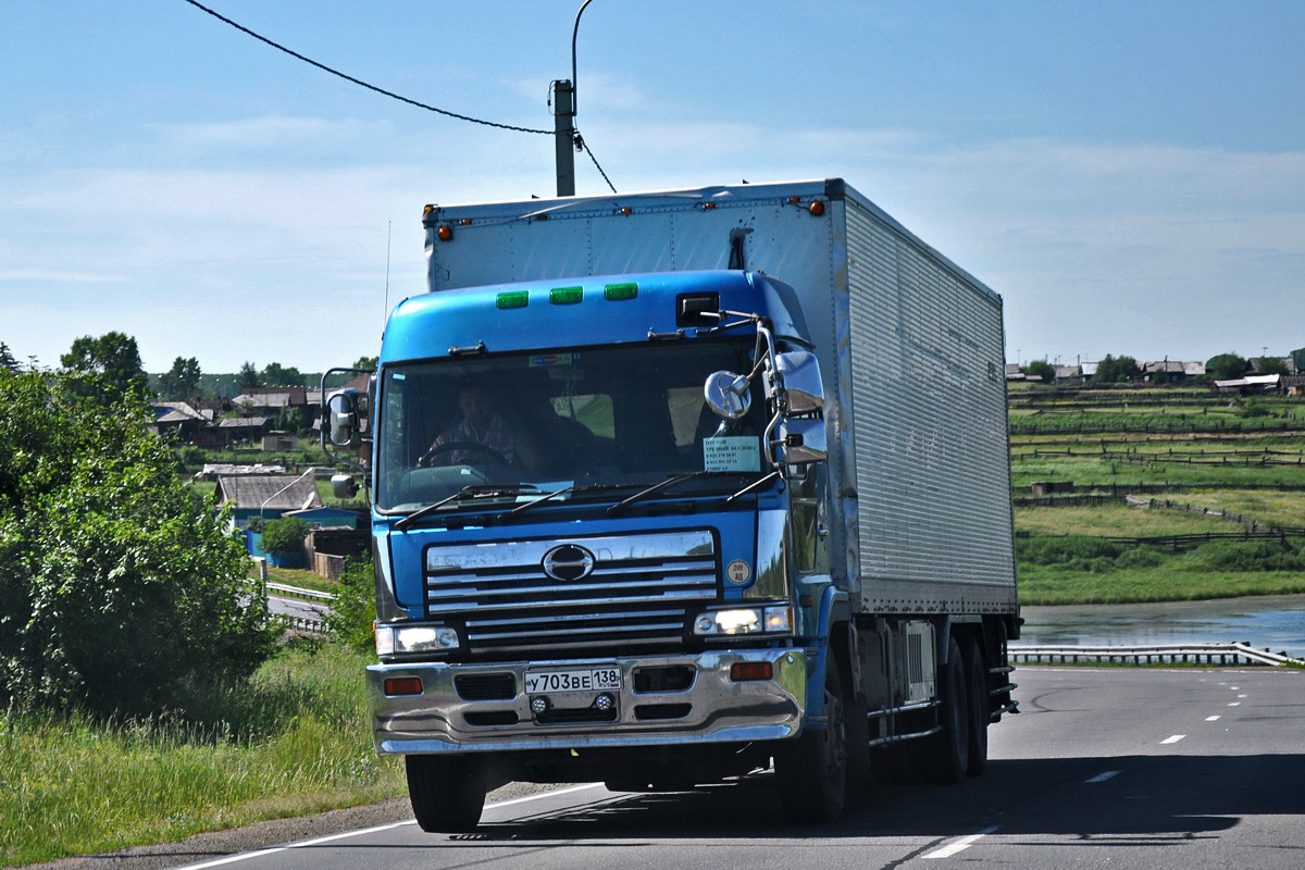 Иркутская область, № У 703 ВЕ 138 — Hino Profia