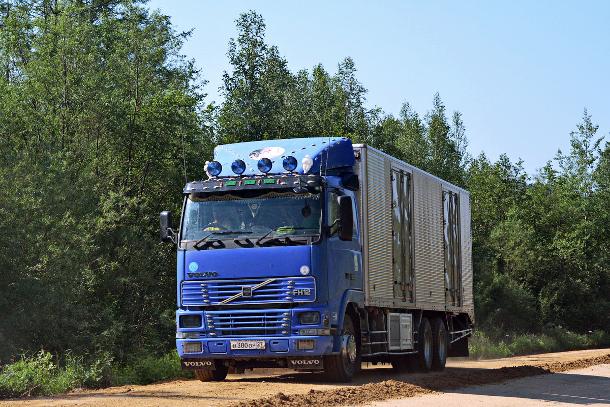 Хабаровский край, № Н 380 ОР 27 — Volvo ('1993) FH12.380