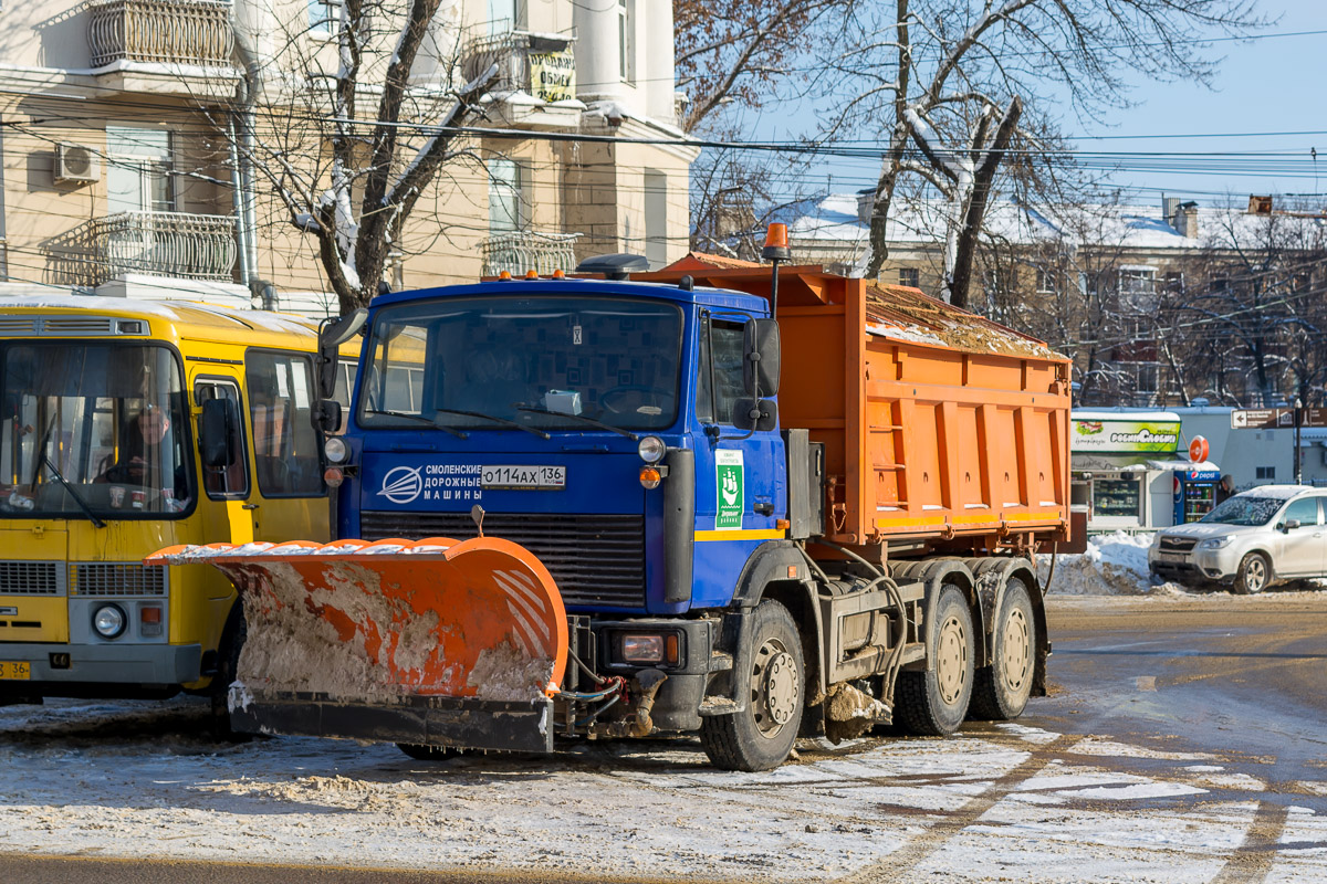 Воронежская область, № О 114 АХ 136 — МАЗ-5516W4