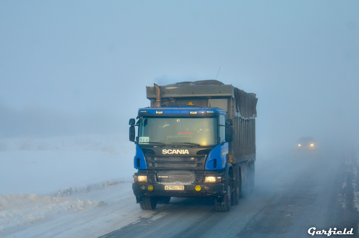 Кемеровская область, № В 215 ЕС 142 — Scania ('2011) P400