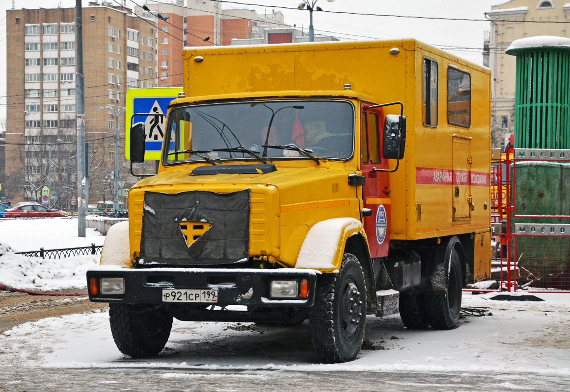 Москва, № Р 921 СР 199 — ЗИЛ-432932