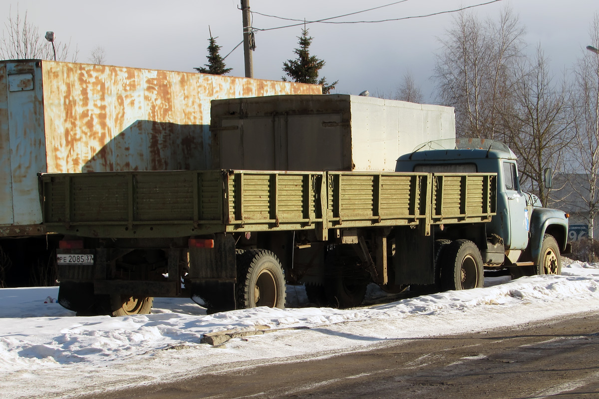 Ивановская область, № Е 707 ВО 37 — ЗИЛ-441510; Ивановская область, № РЕ 2085 37 — ОдАЗ-9357