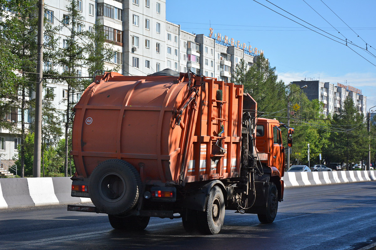 Красноярский край, № Р 803 ВУ 124 — КамАЗ-53605-62