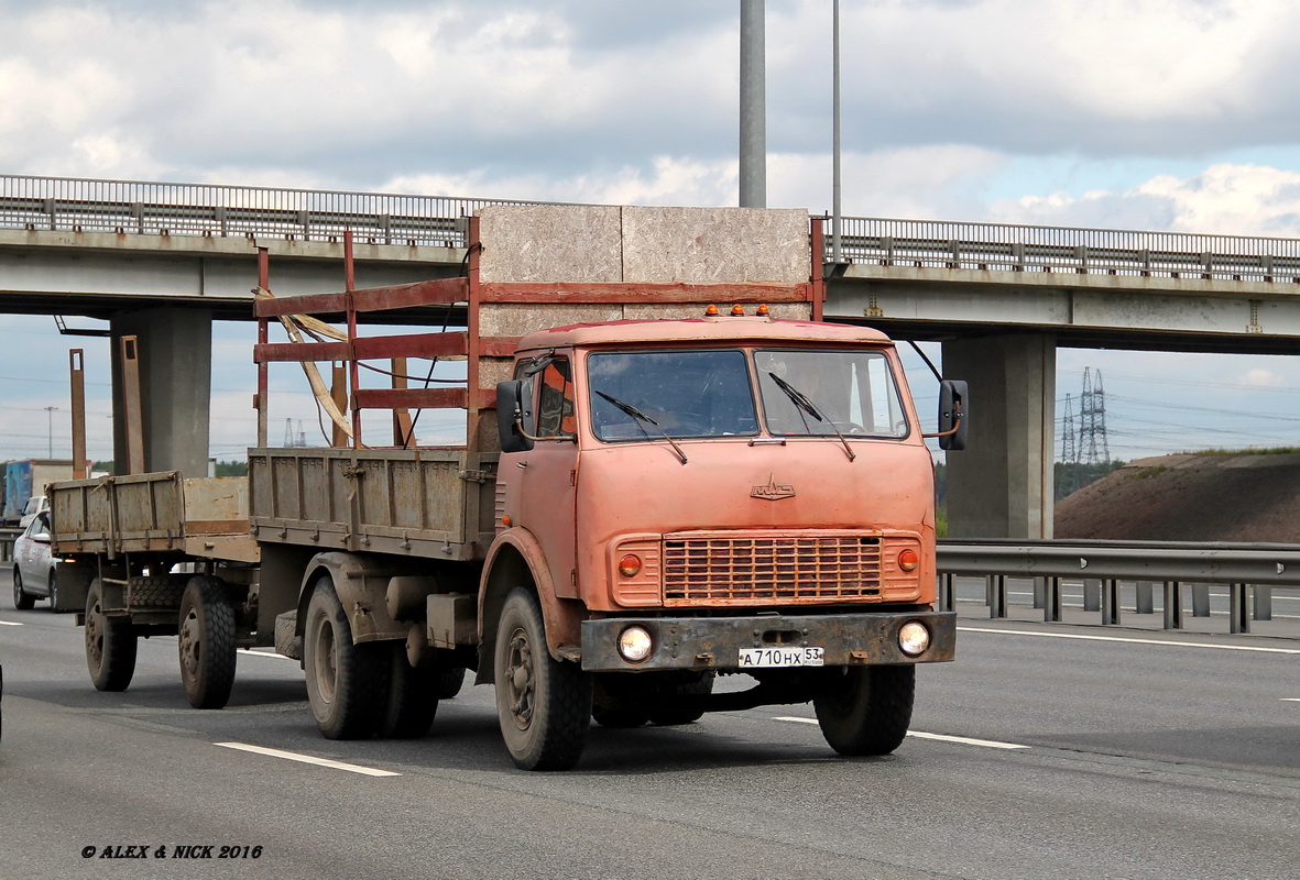 Новгородская область, № А 710 НХ 53 — МАЗ-5335