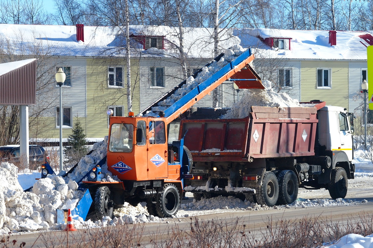 Ханты-Мансийский автоном.округ, № (86) Б/Н СТ 0012 — КО-206 (общая модель); Ханты-Мансийский автоном.округ, № В 938 АА 186 — МАЗ-651705