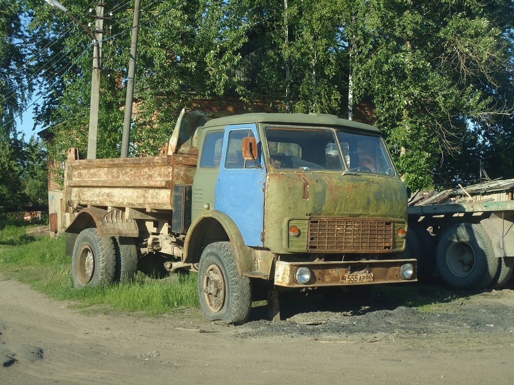 Псковская область, № М 555 АР 60 — МАЗ-509А