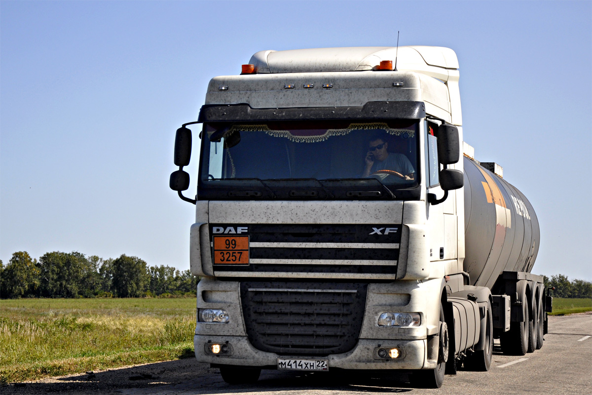 Алтайский край, № М 414 ХН 22 — DAF XF105 FT