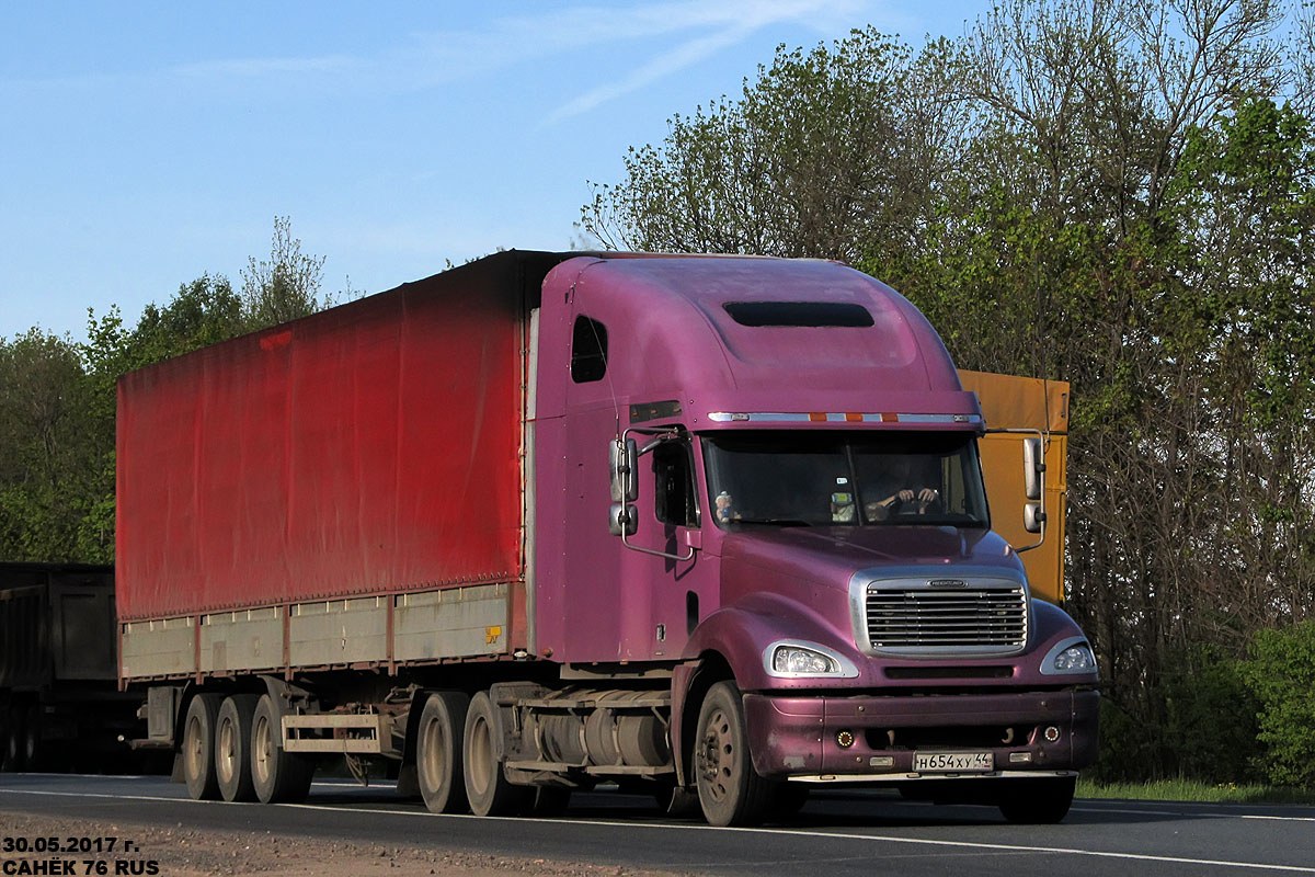 Костромская область, № Н 654 ХУ 44 — Freightliner Columbia