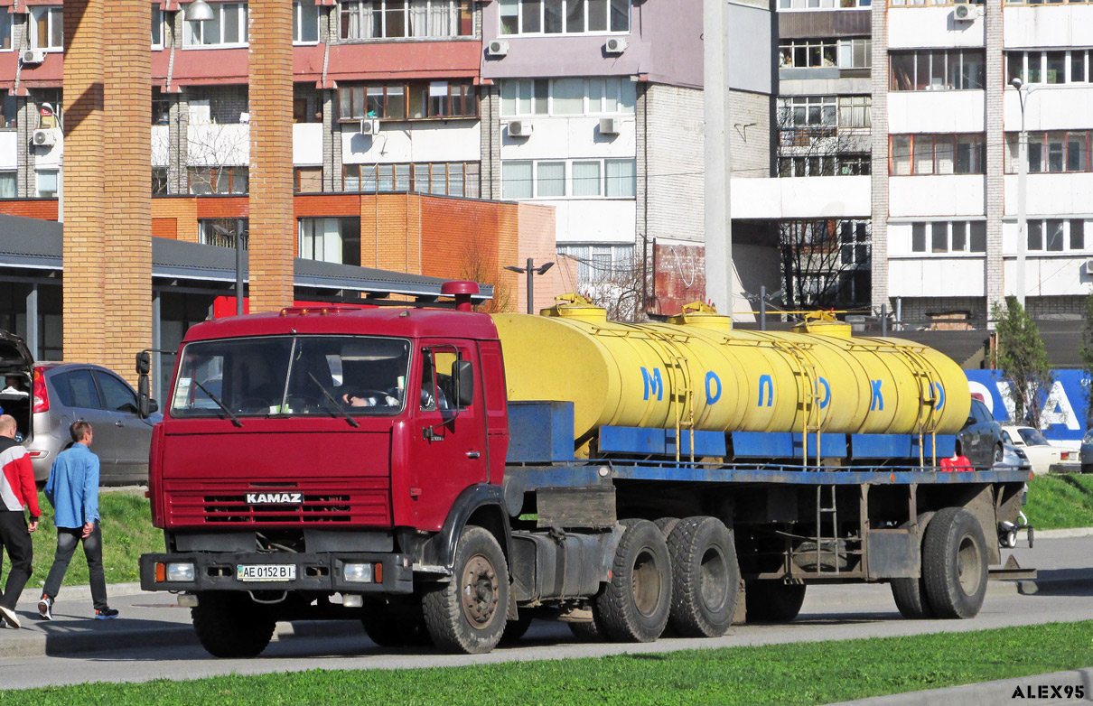 Днепропетровская область, № АЕ 0152 ВІ — КамАЗ-54115-15 [54115R]