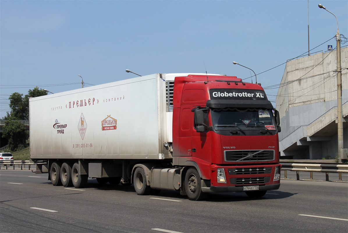 Красноярский край, № А 764 ВУ 124 — Volvo ('2002) FH12.420