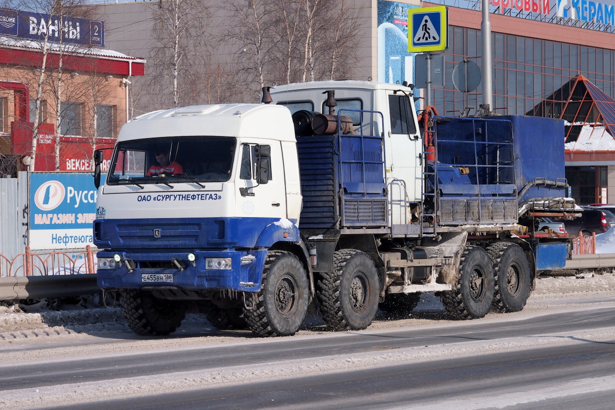 Ханты-Мансийский автоном.округ, № Е 455 ВН 186 — КамАЗ-63501-40