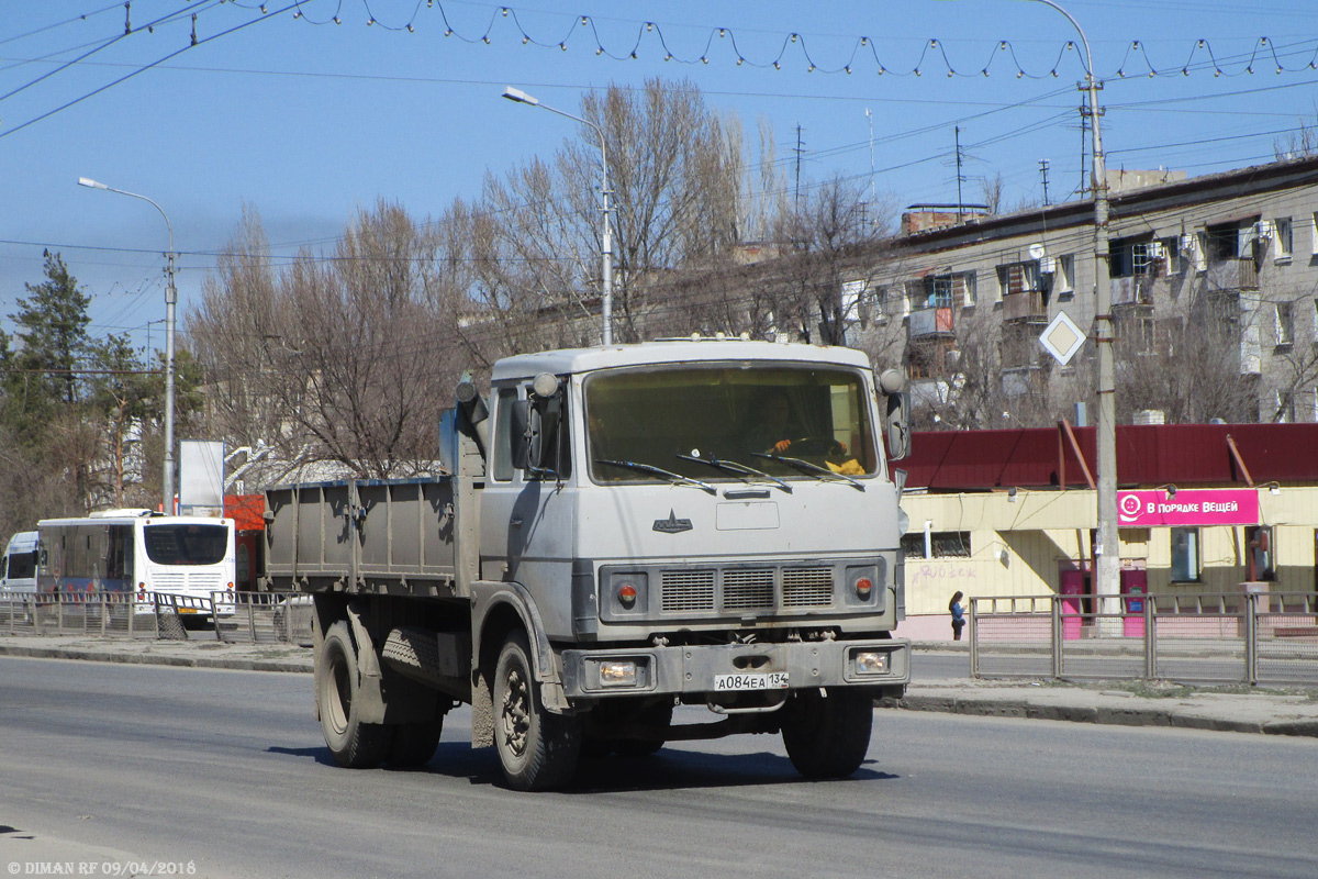 Волгоградская область, № А 084 ЕА 134 — МАЗ-53371