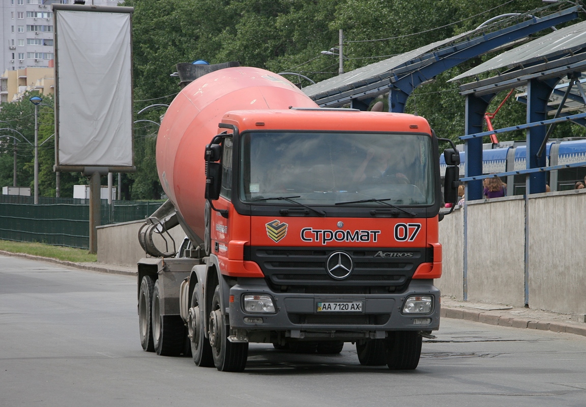 Киев, № 07 — Mercedes-Benz Actros ('2003)