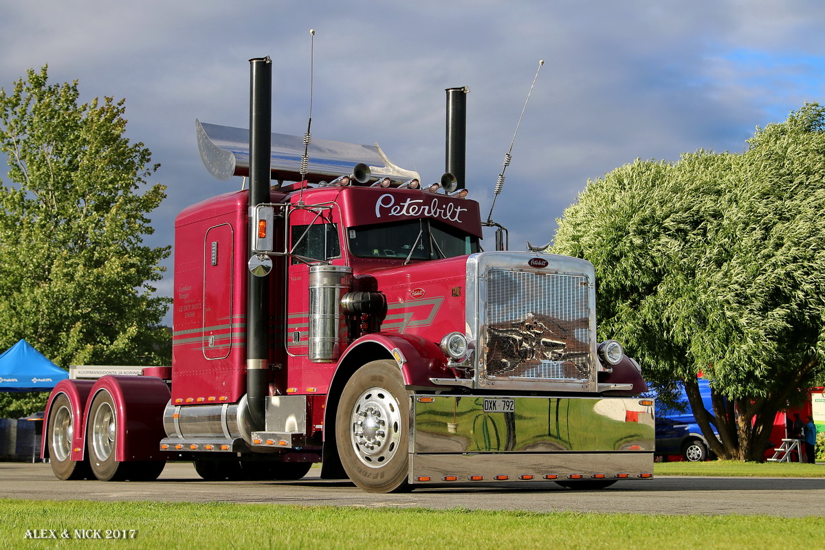 Швеция, № DXK 792 — Peterbilt 359