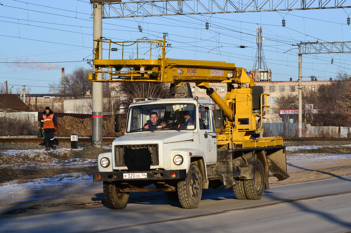 Волгоградская область, № Р 320 ОЕ 34 — ГАЗ-3307