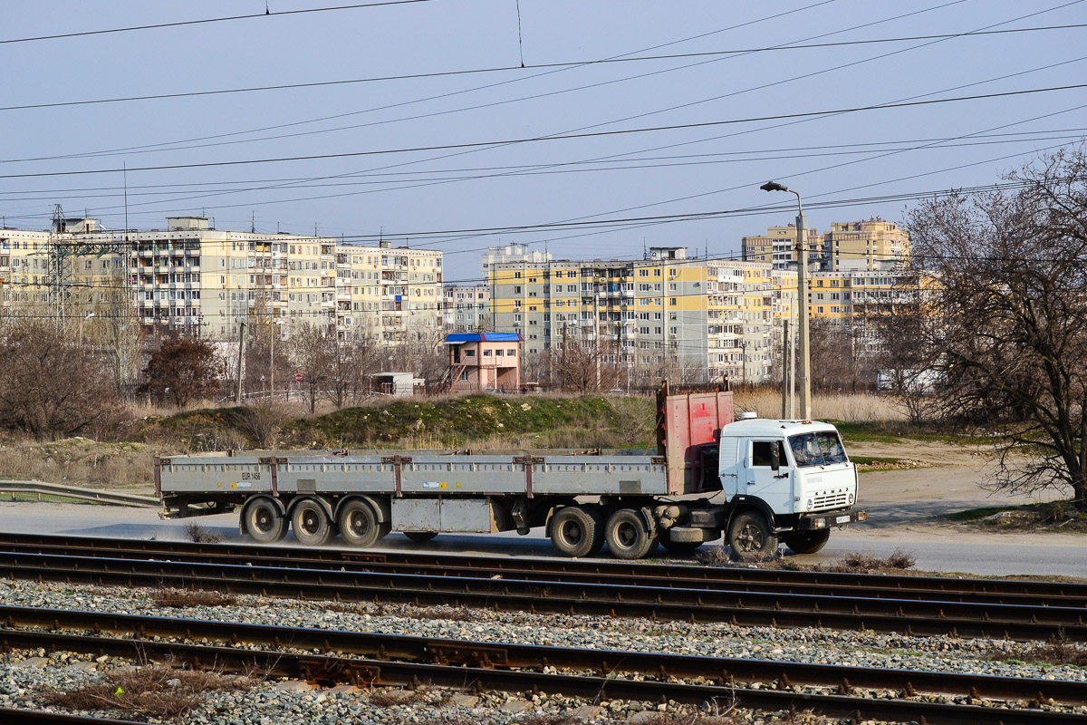 Волгоградская область, № А 697 УТ 134 — КамАЗ-54112